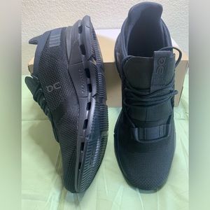 On Cloud Cloudnova Men s.10.5 Black/Eclipse